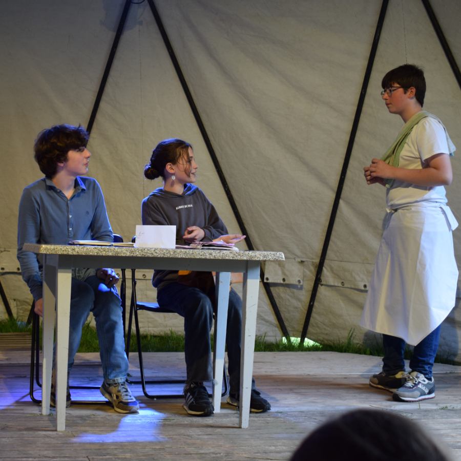Théâtre sous chapiteau