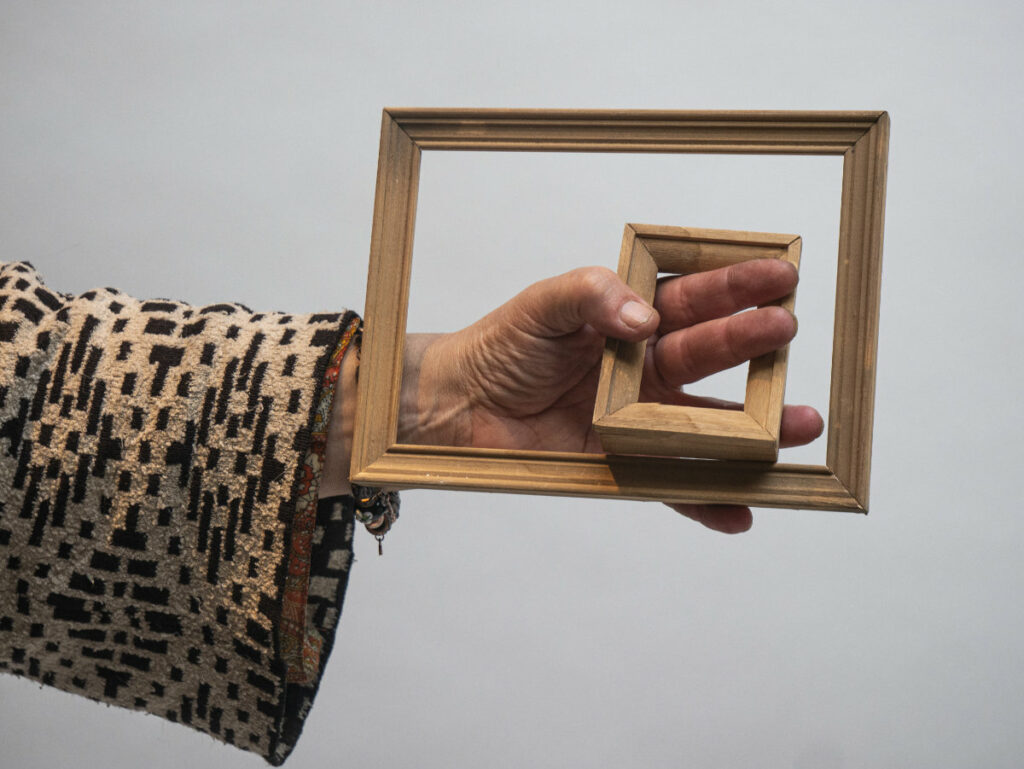 main tenant des cadres