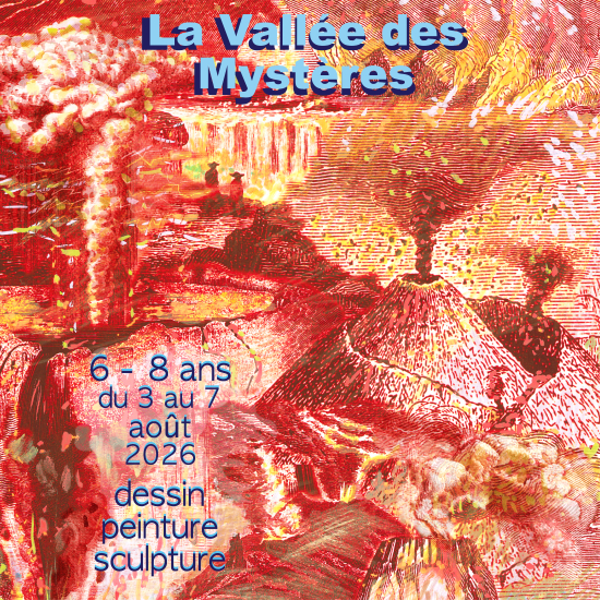 Vallée de lave entre les volcans