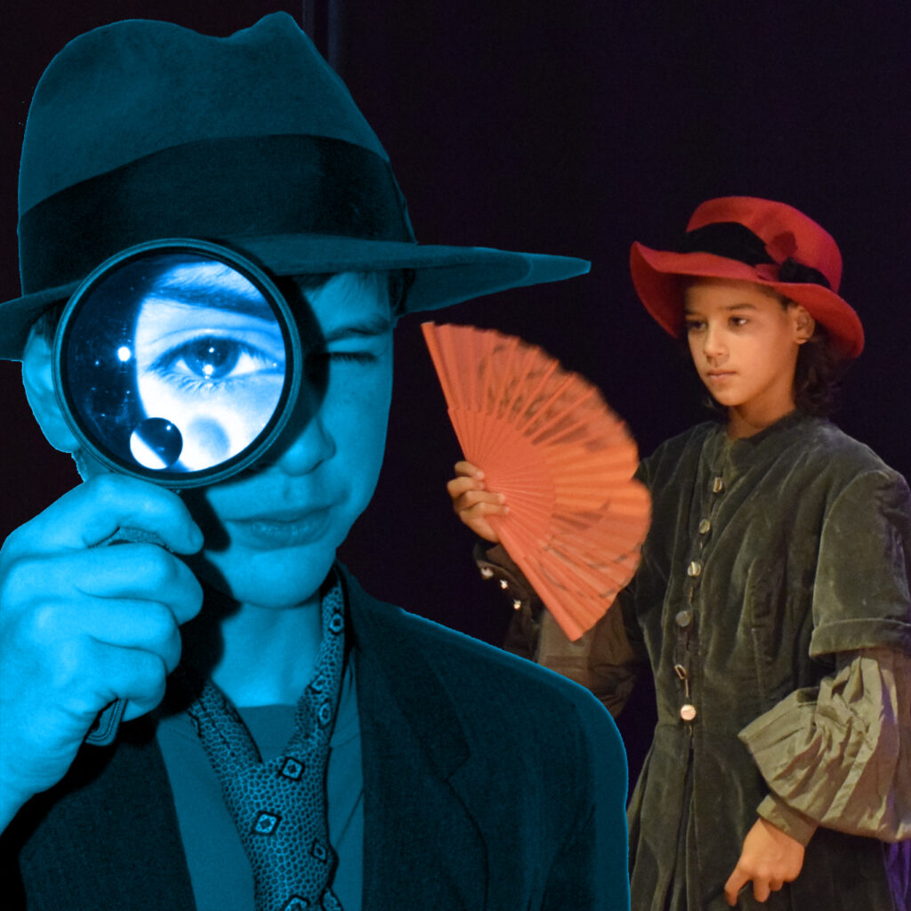 les enfants jouent Sherlock et Agatha en costume d'époque
